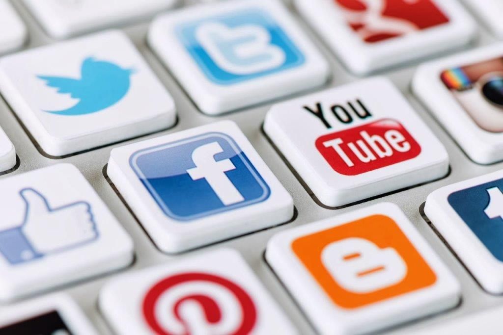 Redes Sociales MI21